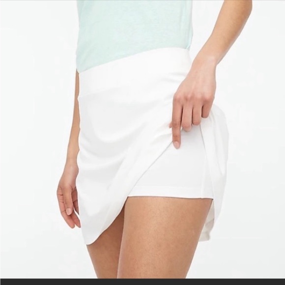 J. Crew Pleated Active Back Skort Small NWT - Picture 2 of 5